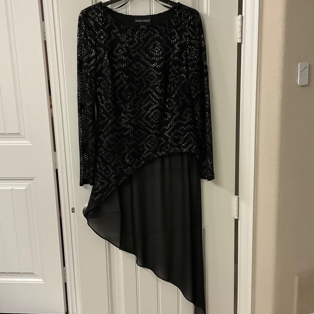 Frank Lyman Design Black Asymmetrical Top